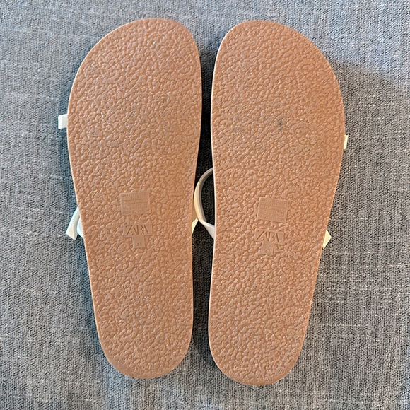 Zara Cream Slide Sandals - Picture 3 of 3